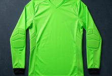 Goalkeeper Jerseys - Padding and Design Features - Featured Image